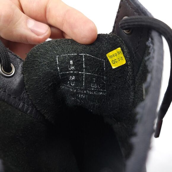DR. MARTENS 1460 Black Smooth Leather Workwear Grunge Goth Combat Boots Punk 7 - Picture 4 of 10